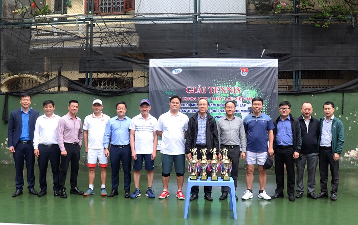 Viện Sinh thái và Bảo vệ công trình đạt thành tích xuất sắc trong giải thể thao Chào mừng 90 năm thành lập Đoàn TNCS Hồ Chí Minh