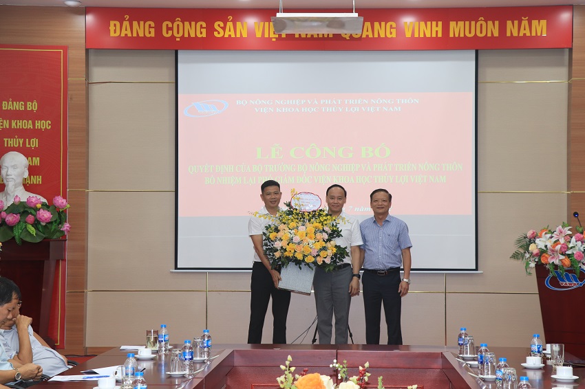 Lễ công bố quyết định bổ nhiệm lại Phó Giám đốc Viện Khoa học Thủy lợi Việt Nam